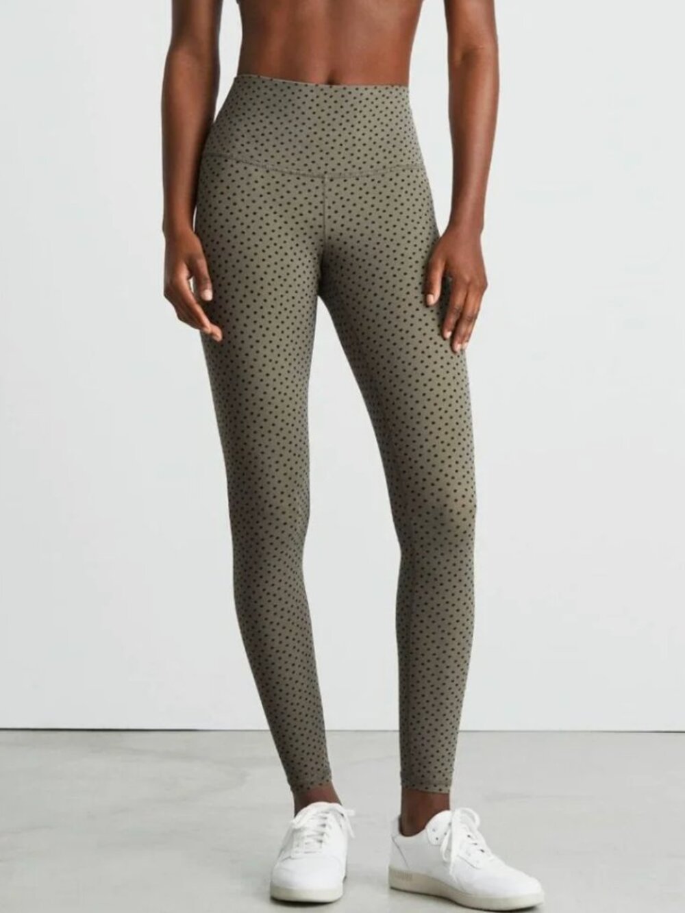 Everlane Perform Legging - Dark Taupe Polka Dot